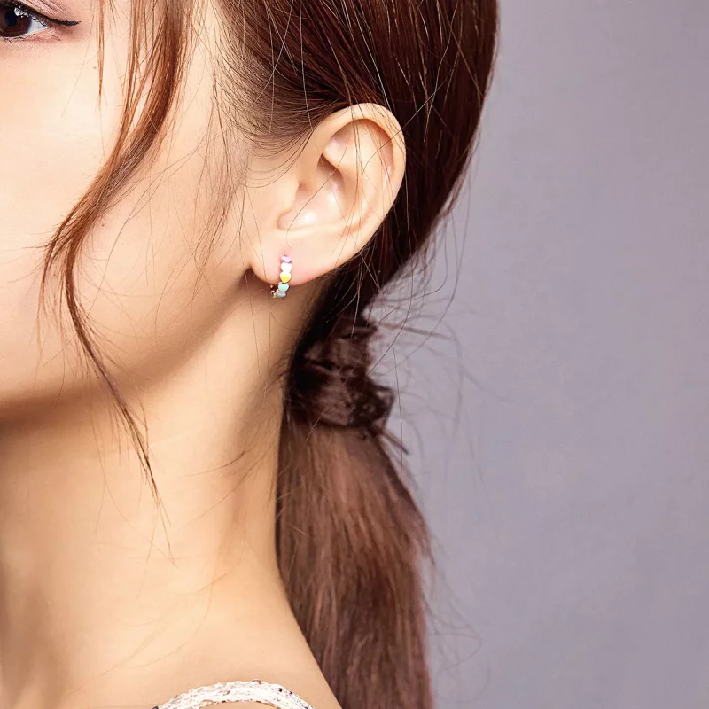 (imagen para) Aretes de argollas estilo Pandora con corazones arcoíris de plata - SCE909 - Ver 6