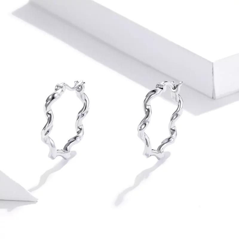 (imagen para) Aretes de aro estilo Pandora de plata con diseño de ondas - SCE976 - Ver 2