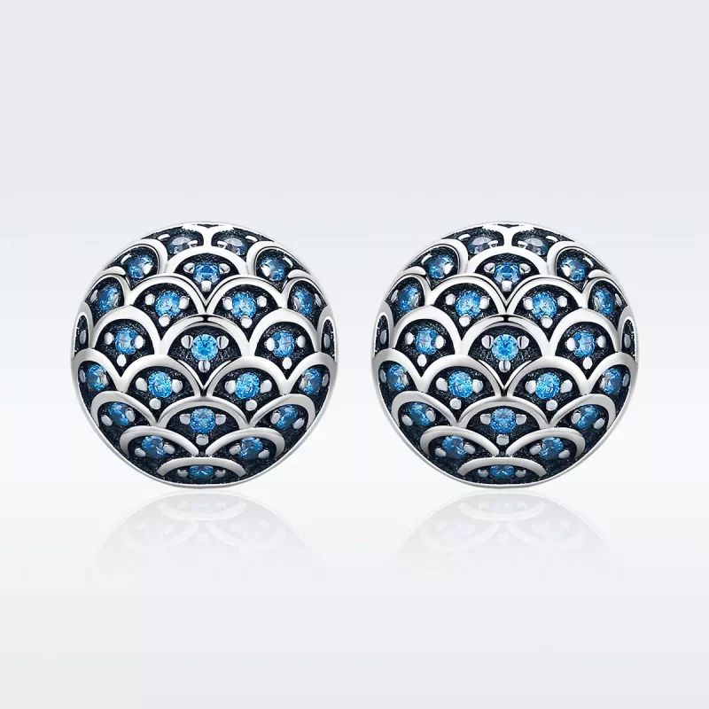 (imagen para) Aretes de botón, estilo Pandora, están hechos de plata y representan la leyenda - Ver 2