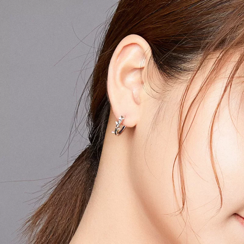 (imagen para) Aros de aro elegantes de estilo Pandora en plata con mariposas - SCE927 - Ver 7