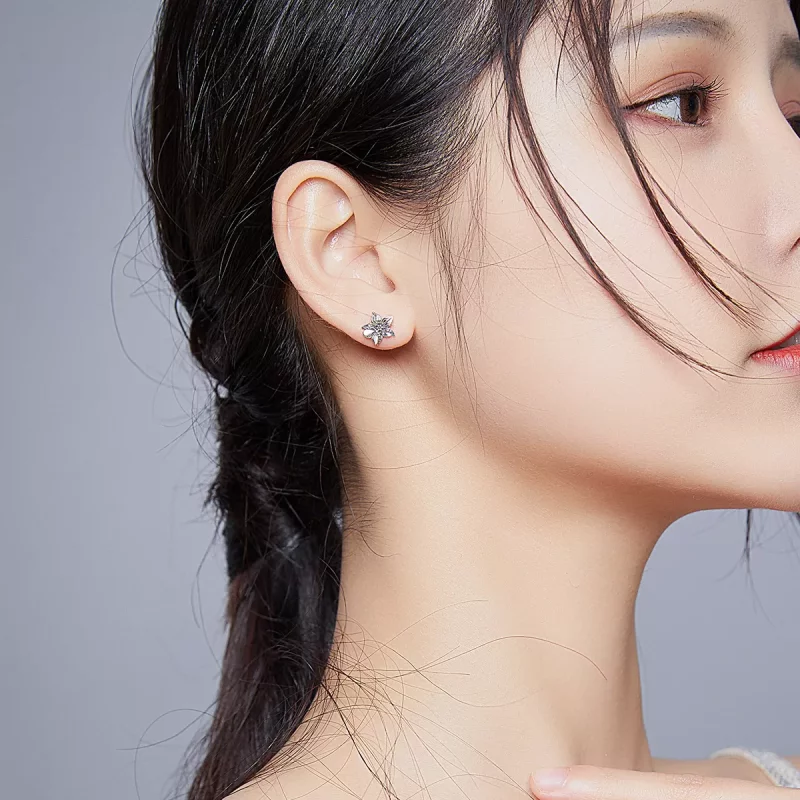 (imagen para) Estos aretes de botón estilo Pandora de plata con mariposas y flores de amor - S - Ver 5