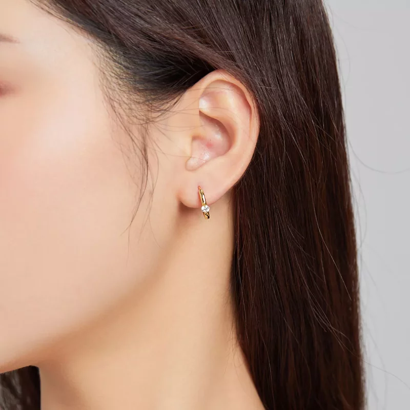 (imagen para) Pendientes de aro con diamantes brillantes chapados en oro de 18 quilates estilo - Ver 5
