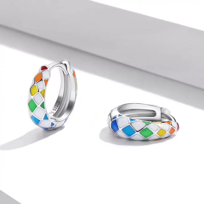 (imagen para) Arete de Aro Estilo Pandora con Tablero de Damas Arcoíris - SCE1351 - Ver 4