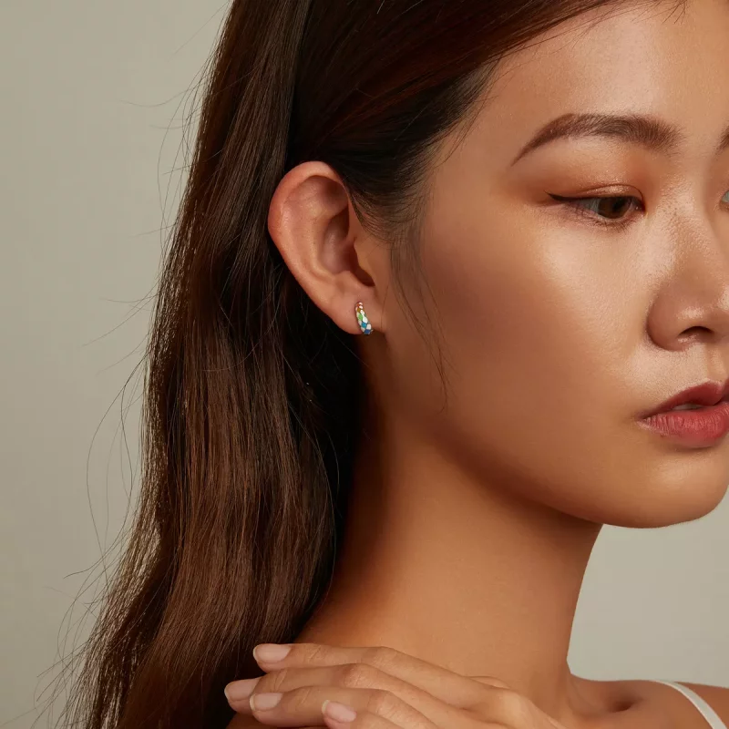 (imagen para) Arete de Aro Estilo Pandora con Tablero de Damas Arcoíris - SCE1351 - Ver 9