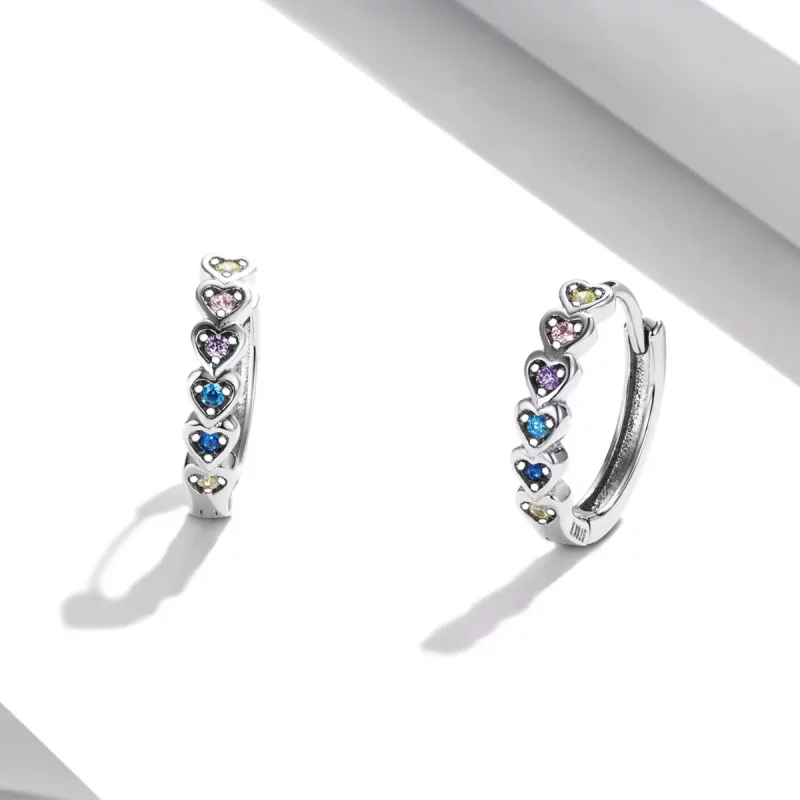 (imagen para) Aretes tipo aro con corazón arcoíris estilo Pandora - SCE1275 - Ver 2
