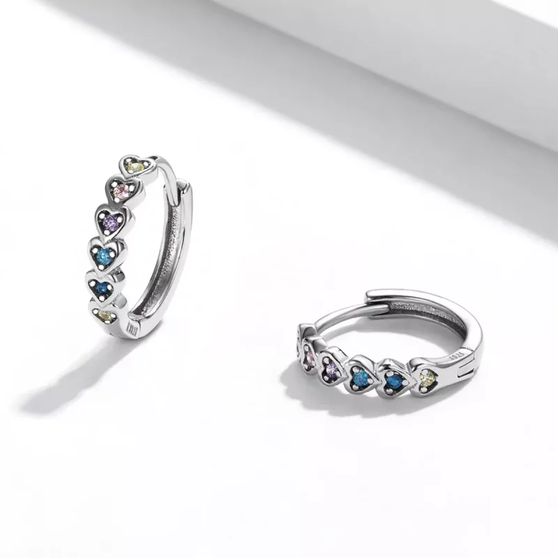 (imagen para) Aretes tipo aro con corazón arcoíris estilo Pandora - SCE1275 - Ver 3