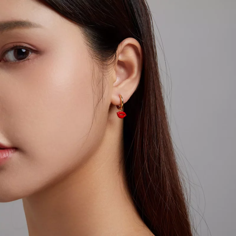 (imagen para) Aros estilo Pandora con labios llameantes - SCE1233 - Ver 4