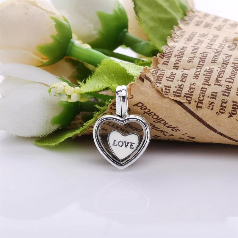 (imagen para) Colgante Locket Corazón con amor - PANDORA - Ver 2
