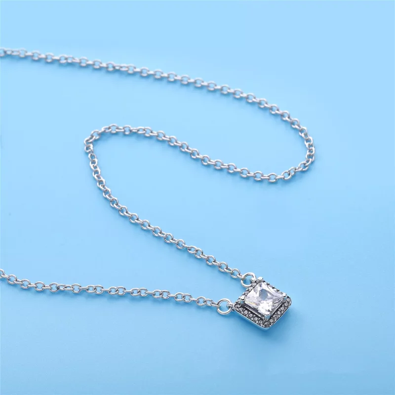 (imagen para) Collar en plata de ley Elegancia Atemporal - PANDORA - Ver 3