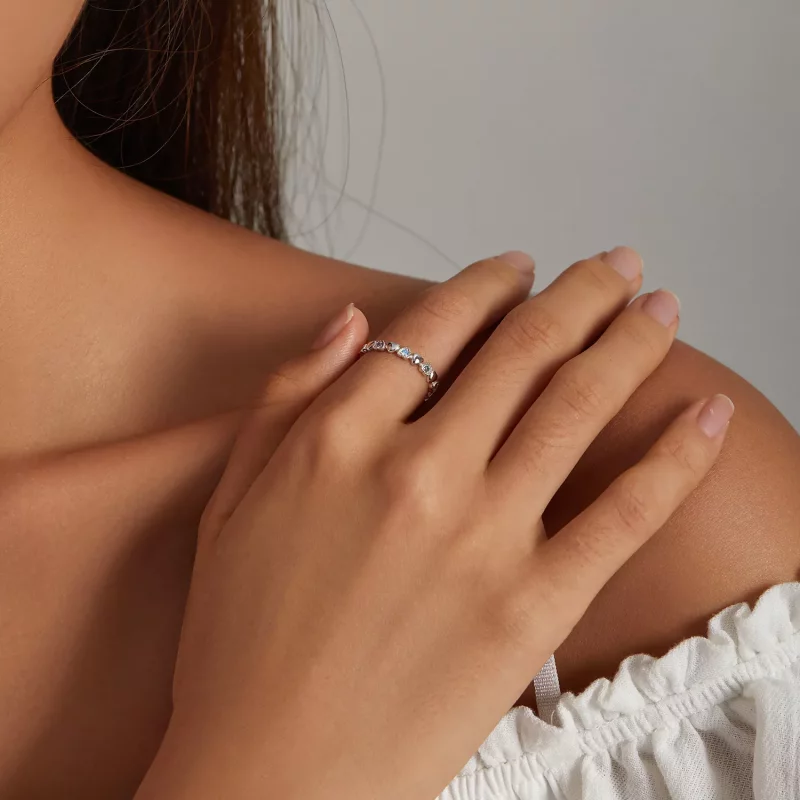 (imagen para) Anillo de estilo Pandora con banda de corazones - SCR140 - Ver 6