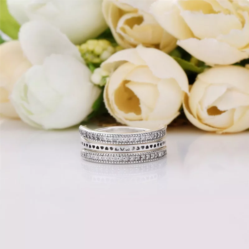 (imagen para) Anillo en plata de ley Corazones Girando de PANDORA - Ver 2