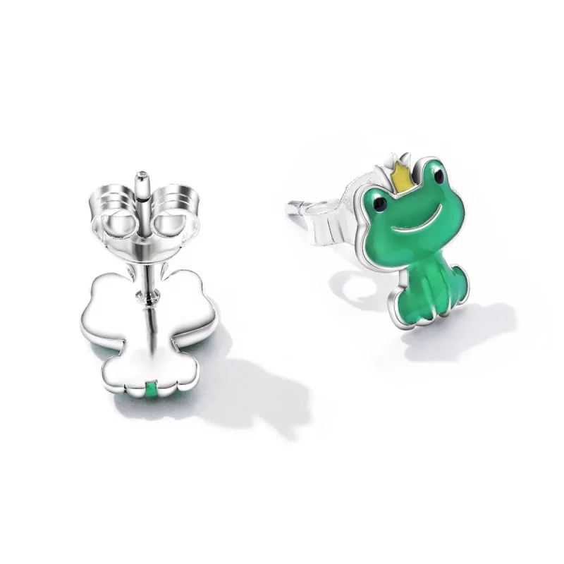 (imagen para) Estos aretes de botón con estilo Pandora presentan unos divertidos y pequeños sa - Ver 4