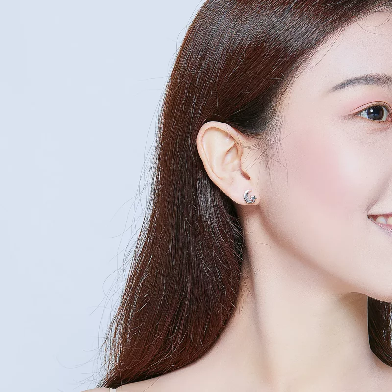 (imagen para) Estos aretes de botón de estilo Pandora tienen forma de luna y estrellas - SCE72 - Ver 5