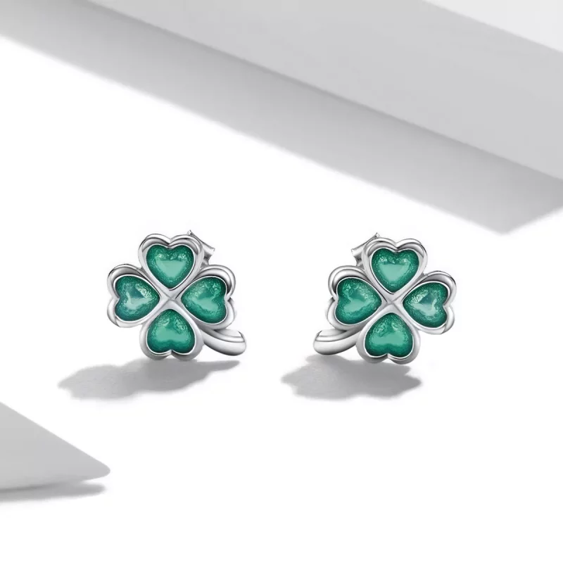 (imagen para) Estos aretes de botón estilo Pandora con trébol de cuatro hojas - SCE1346 - Ver 2