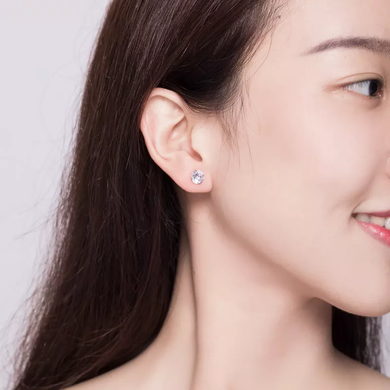(imagen para) Estos aretes de estilo Pandora con cuatro garras y circonitas - BSE166 - Ver 11