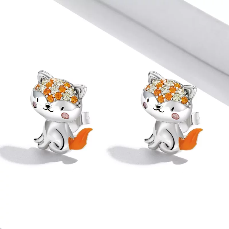 (imagen para) Estos aretes de tuerca estilo Pandora son adorables y tienen la forma de un zorr - Ver 2