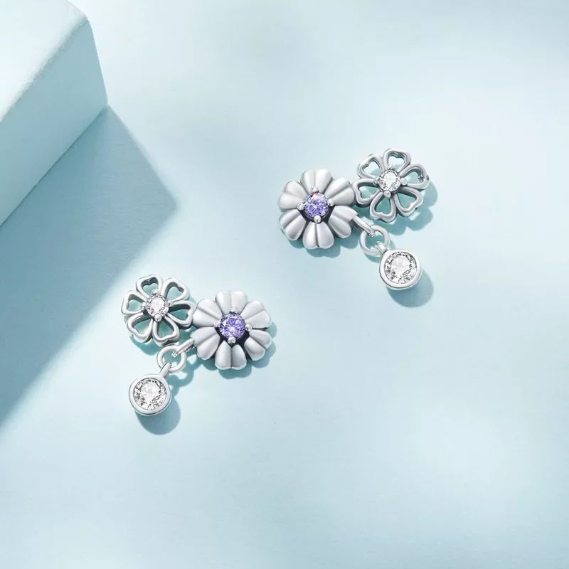 (imagen para) Pendientes de botón de estilo Pandora con pequeñas margaritas - SCE1514 - Ver 4