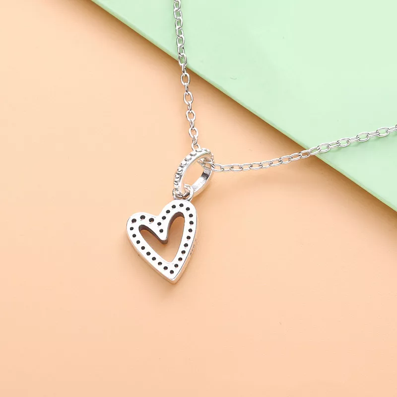 (imagen para) Collar colgante PANDORA Sparkling Freehand Heart - 398688C01 - Ver 2