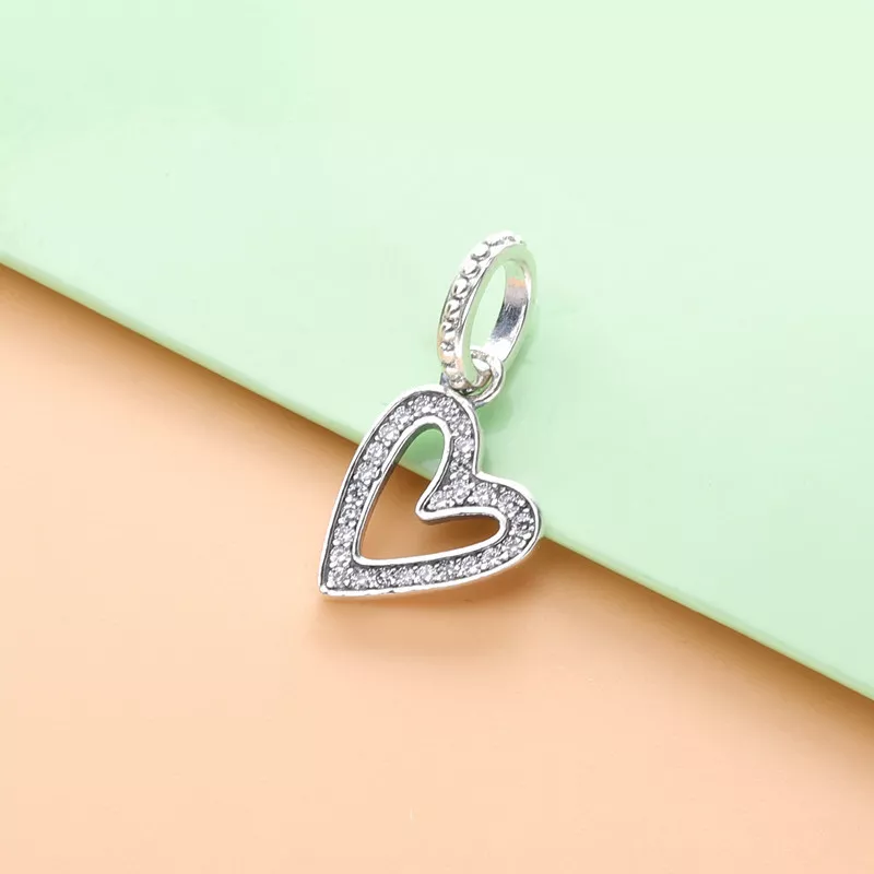 (imagen para) Collar colgante PANDORA Sparkling Freehand Heart - 398688C01 - Ver 4