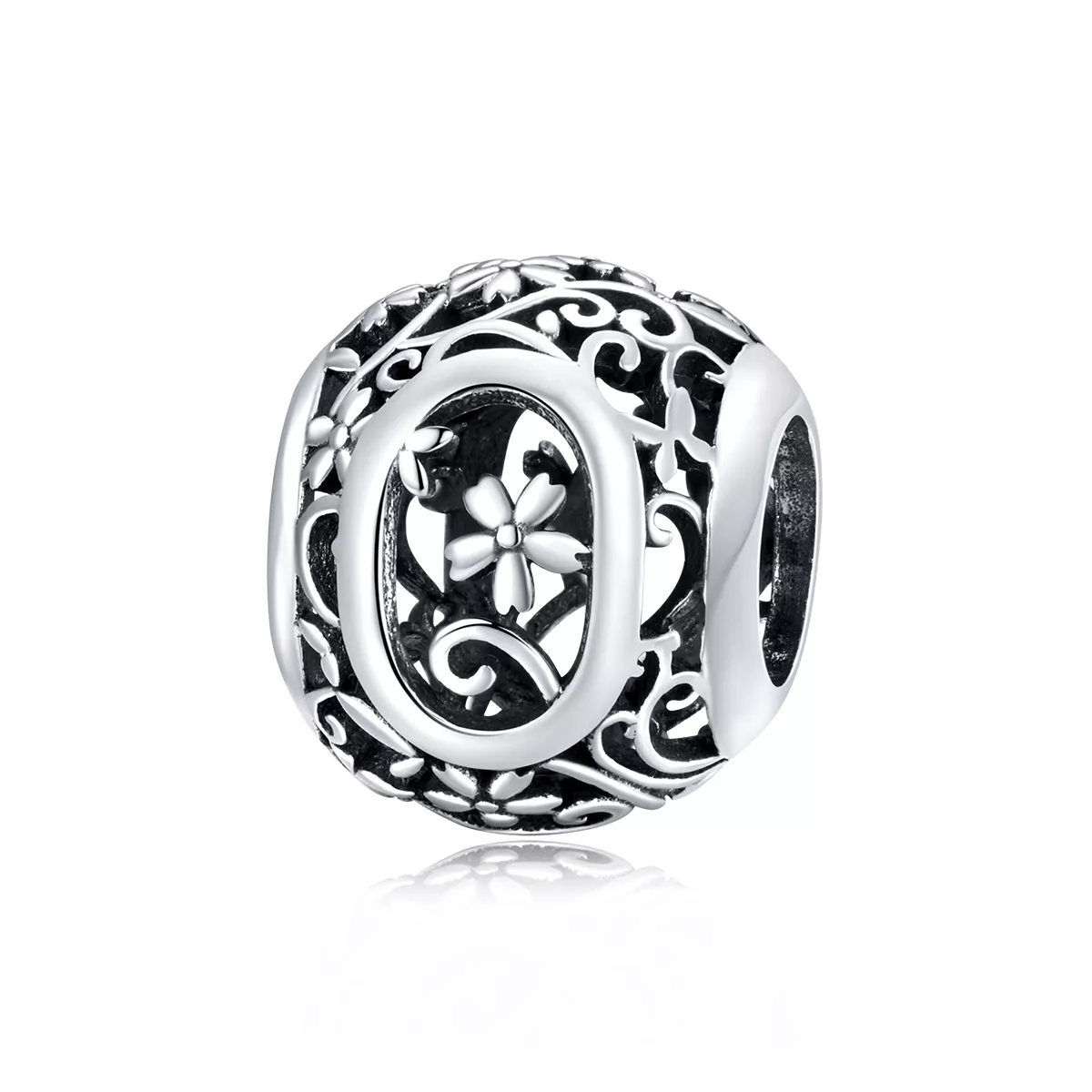 charm pandora estilo abierto de flor con letra o scc1444 o