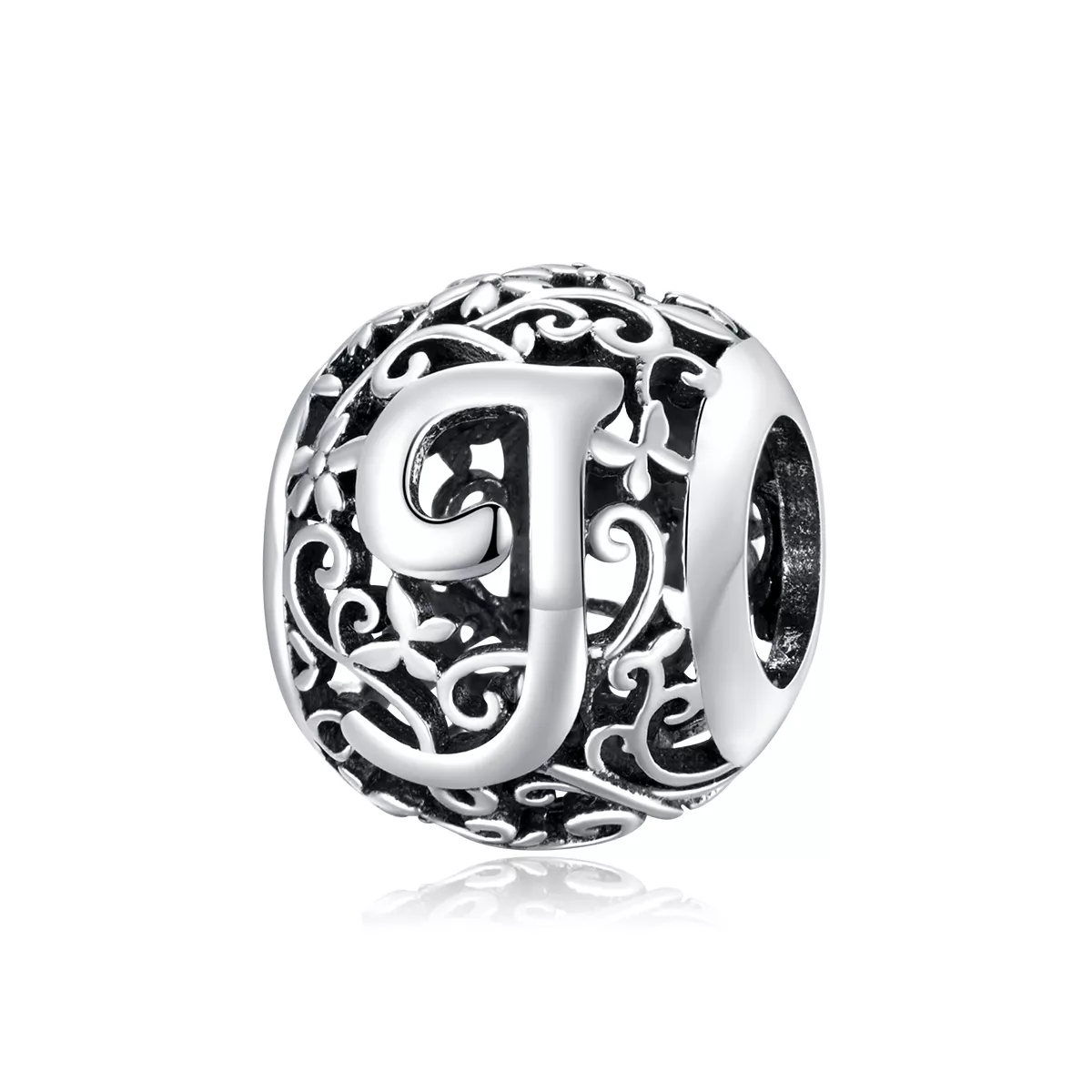encanto de letra j con diseño pandora estilo flor calada scc1444 j