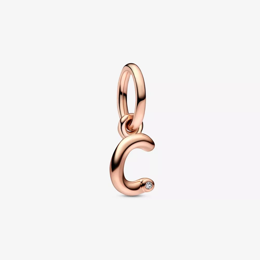 charm colgante de letra c en forma de guión del alfabeto pandora 782472c01