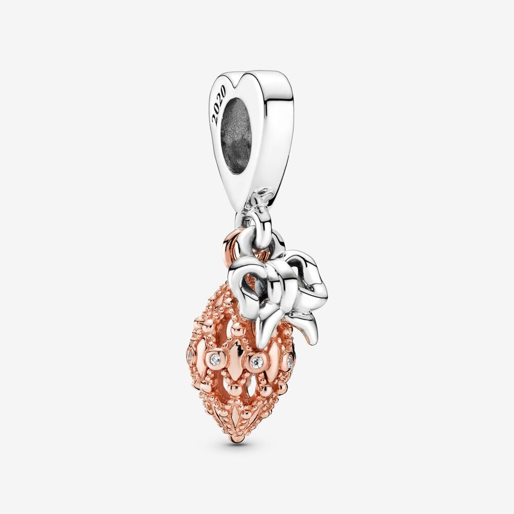 charm colgante pandora adorno navideño en dos tonos 789170c01